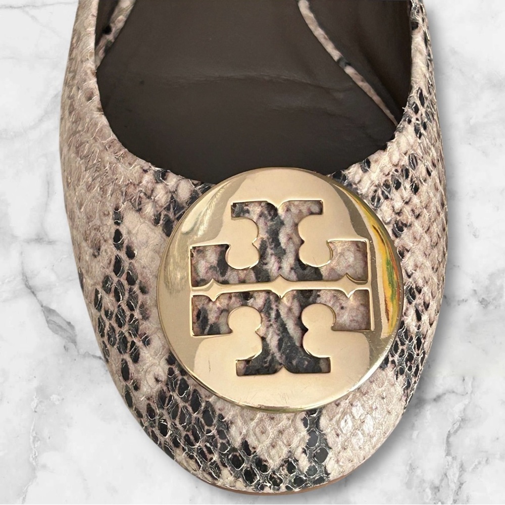 Tory Burch Reva Snakeskin Flats Ballet Beige Brown Gold Logo Size 7.5 - Picture 4 of 16